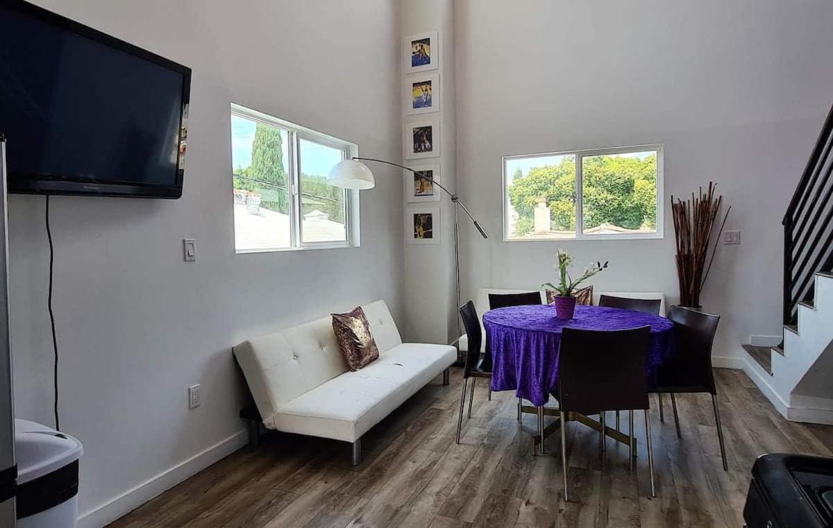 Casa de férias Kobe Bryant-themed 3 Bedroom With Hot Tub 10 Minutes From Rodeo Drive