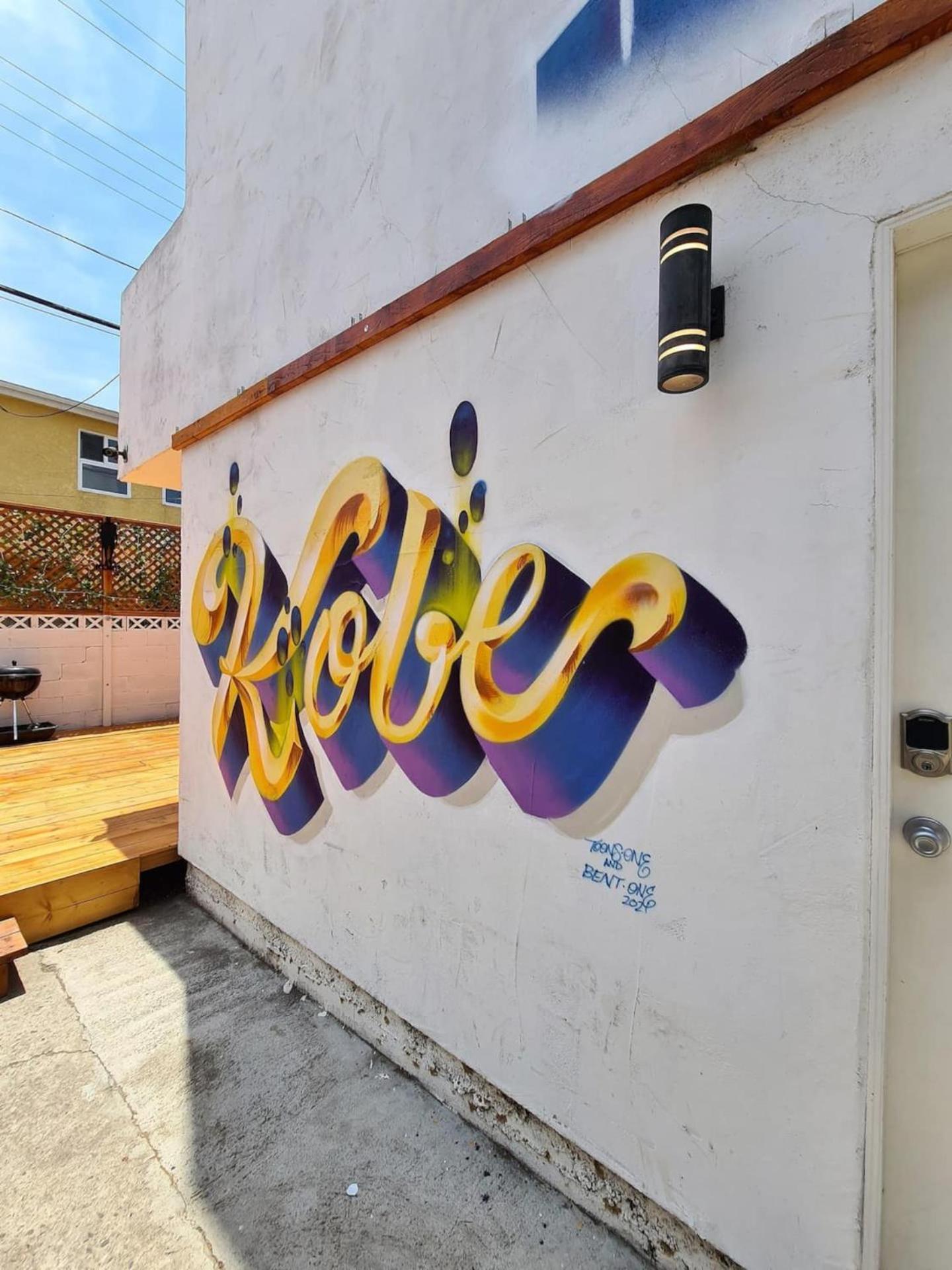 Casa de férias Kobe Bryant-themed 3 Bedroom With Hot Tub 10 Minutes From Rodeo Drive *