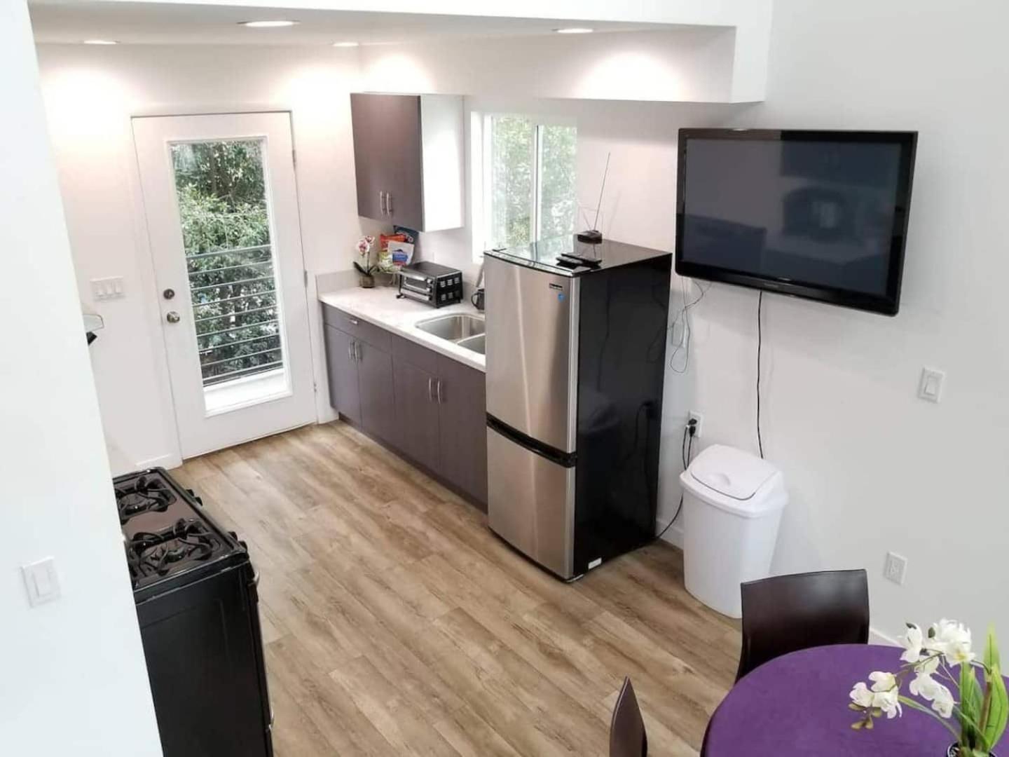 Kobe Bryant-themed 3 Bedroom With Hot Tub 10 Minutes From Rodeo Drive Ferienhaus