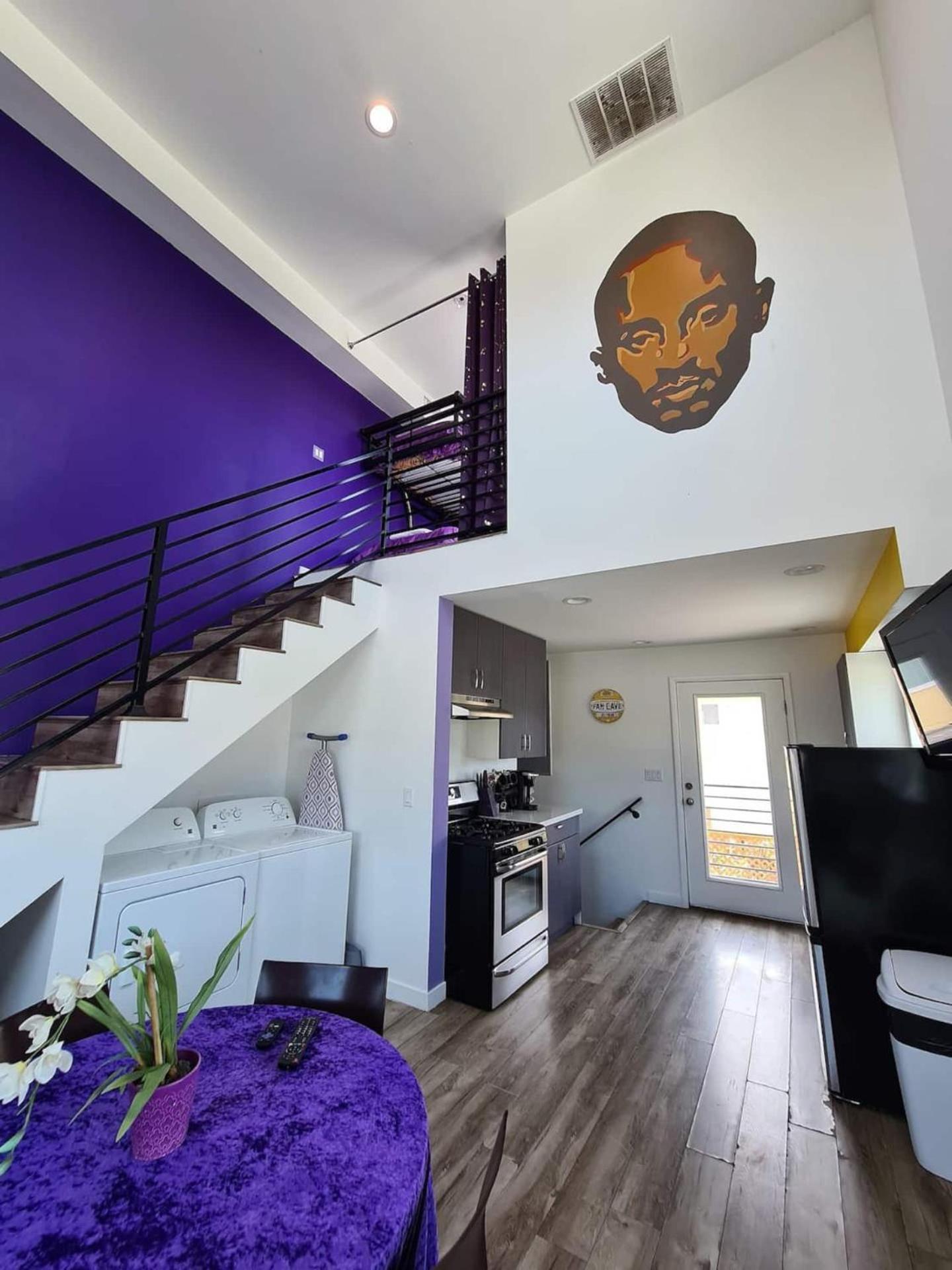 Kobe Bryant-themed 3 Bedroom With Hot Tub 10 Minutes From Rodeo Drive Ferienhaus